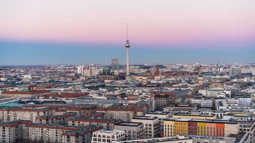 läs mer om boende och resa i berlin
