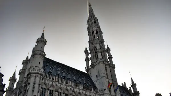 Vacker byggnad i Bryssel