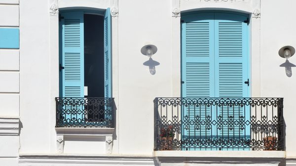 läs mer om boende och resa i valencia