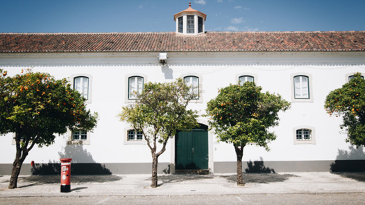 läs mer om boende och resa i faro