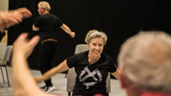 Äldre dansare på kurs i danshälsa på Balettakademien