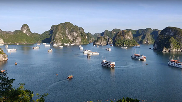 Ha-Long-Bay i Vietnam - gå en kurs i vietnamesiska på Folkuniversitetet!