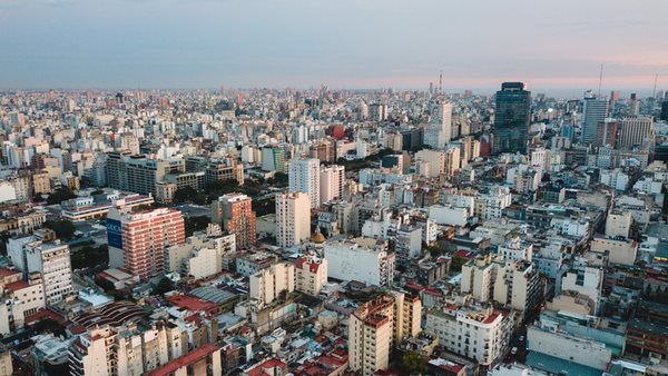 hitta språkresor för vuxna till buenos aires argentina och läs spanska på plats