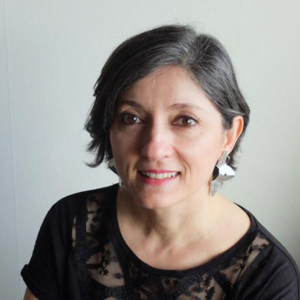 Özay Emert är kursledare på Art College i Göteborg