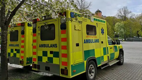 Ambulanser parkerade