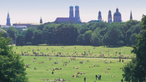 läs mer om boende och resa i munchen