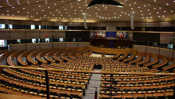EU-parlamentet, plenisalen