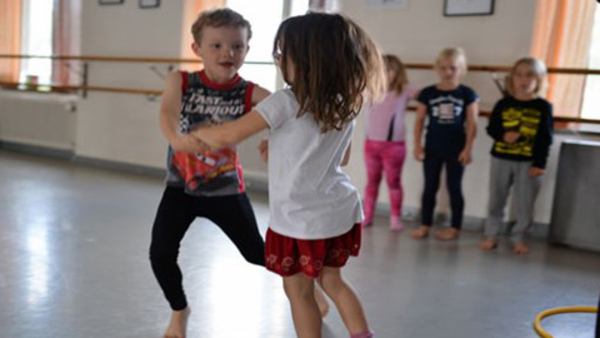 Dance 2-4 year