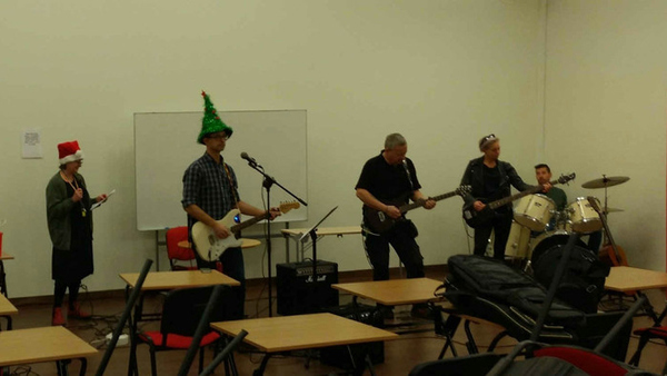 Internationella gymnasiet, Cultus gymnasium, julhälsning