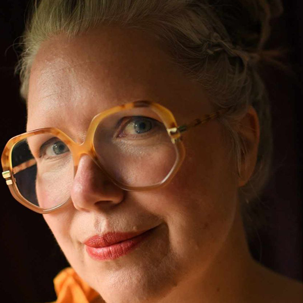 Susanne Sadri är kursledare i broderi på Folkuniversitetet i Göteborg.