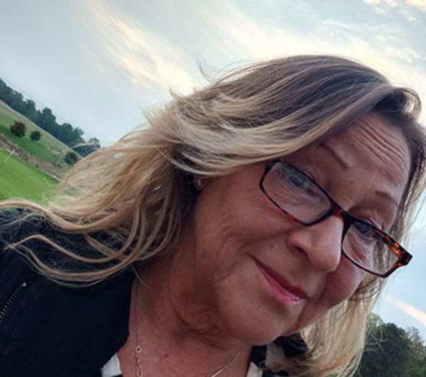 Elisabet Nupponen undervisar i finska på Folkuniversitetet