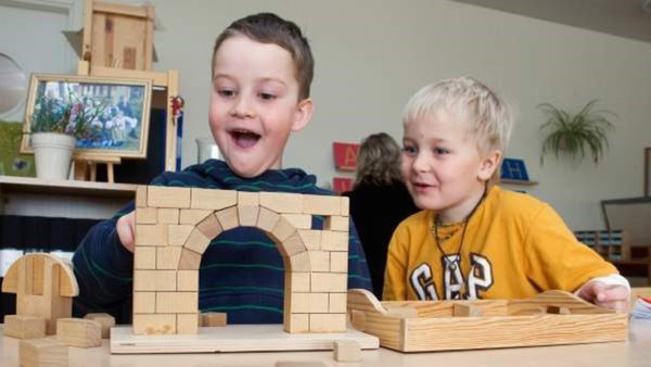 Barnets känsliga perioder, Montessoriskolan Regnbågen