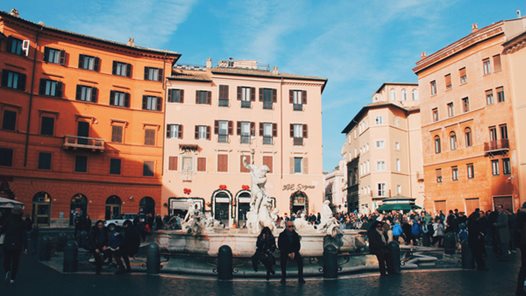läs mer om boende och resa i rom
