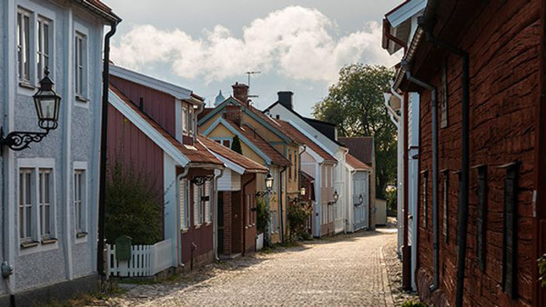 Vy över Vadstena, välkommen till kurser och utbildningar på Folkuniversitetet Vadstena