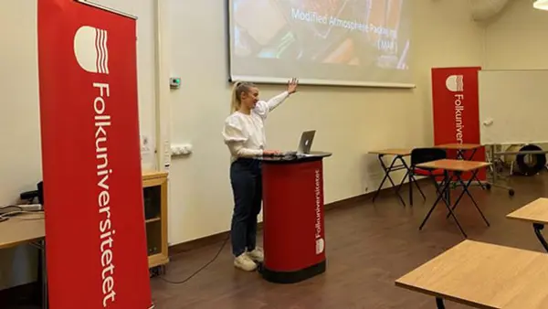 L&auml;ke- och livsmedelstekniker, Folkuniversitetet i Uppsala. Presentationsteknik ing&aring;r i utbildningen