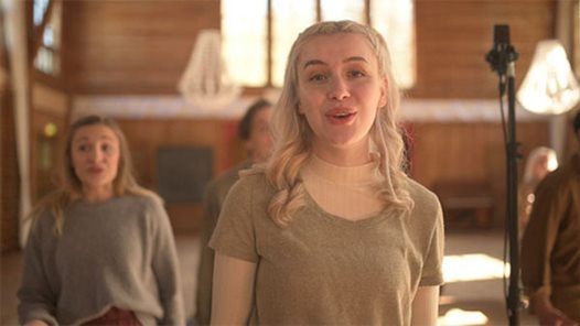 Elever på Balettakademien i Göteborg som sjunger i kör