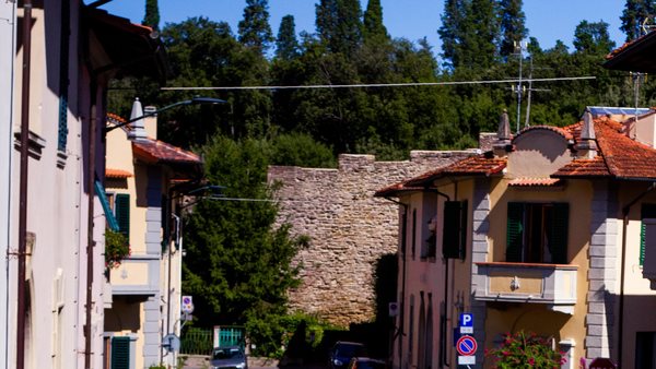 läs mer om boende och resa i bologna