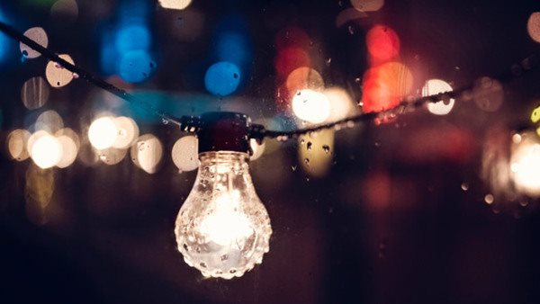 Glödlampa som lyser