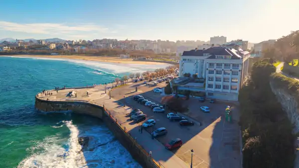 Läs franska i Biarritz vid franska Atlantkusten