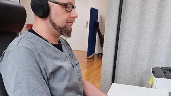 Medicinsk v&aring;rdadministrat&ouml;r, medicinsk sekreterare, arbetar p&aring; v&aring;rdcentral, utbildad p&aring; Folkuniversitetet i Uppsala