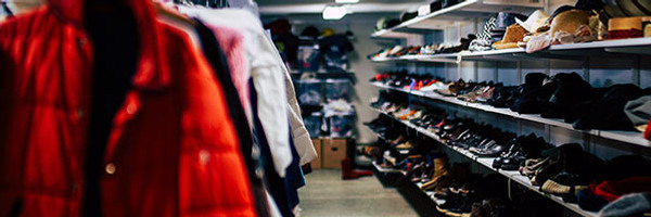 En bild p&aring; skolans lokaler och rekvisita. 