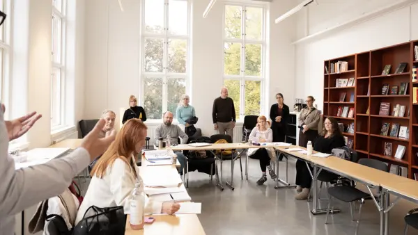 Myndigheten f&ouml;r yrkesh&ouml;gskolans generaldirekt&ouml;r Magnus Waller&aring; samt myndighetens konstn&auml;rliga r&aring;d bes&ouml;kte Konst och Kulturakademien och BA i Kr&auml;ftriket.