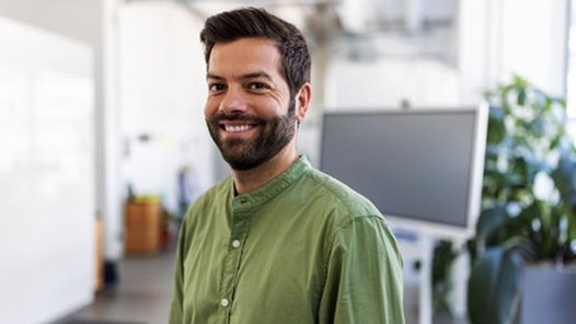 Kvinna på Rusta och matcha hos Folkuniversitetet