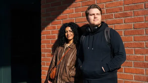 En grupp tandsköterskor tar en selfie.