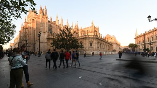 läs mer om boende och resa i sevilla