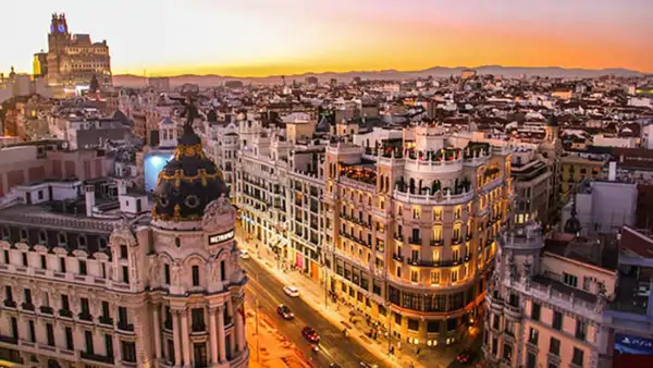 Allmän spanska + individuell undervisning i Madrid 