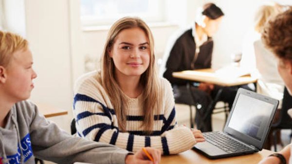 Samhällsvetenskapsprogrammet Internationella gymnasiet Uppsala