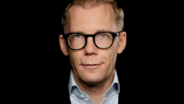 Bild på Erik Angner, föreläsare på Folkuniversitetet i Jönköping.