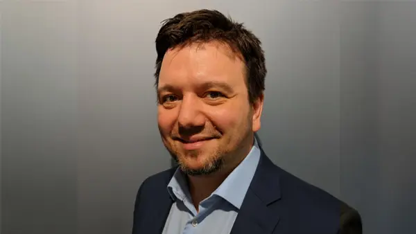 Adrian Buza, VD Essensus