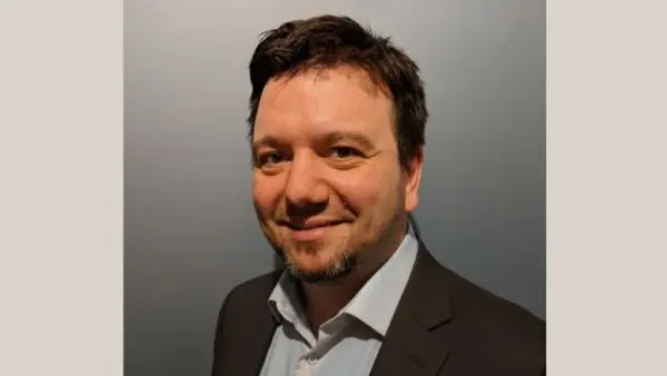 Adrian Buza, VD Essensus