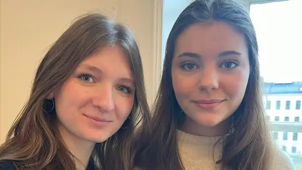 Ida Kiesow och Sofia Almcrantz Correia  i klass SA24
