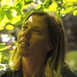 Matilda Eidelöf undervisar i keramik på Folkuniversitetet