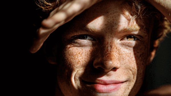 Ett klassfoto på personer som läser yrkeshögskoleutbildning till bland annat Fastighetsförvaltare, VVS-ingenjör, VA-projektör och Internationell handelslogistiker vid Folkuniversitetet i Umeå