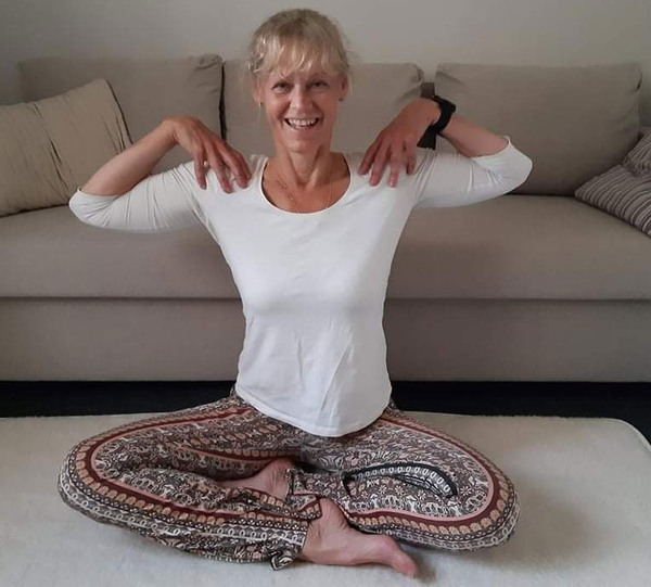 Eva Lilliecreutz är lärare i medicinsk yoga på Folkuniversitetet i Linköping