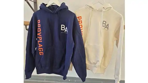Visningsex av BA Hoodie