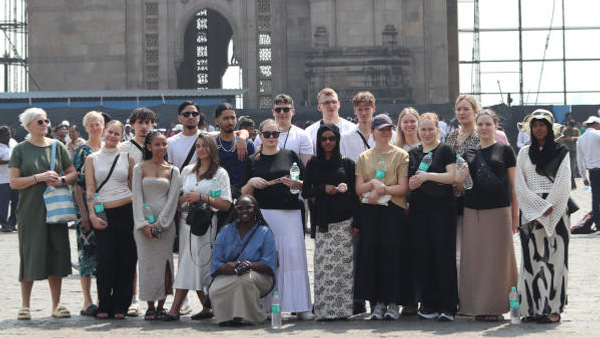 gruppbild i Mumbai