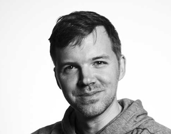 Daniel Yvede är lärare på Folkuniversitetets gymnasium i Trollhättan